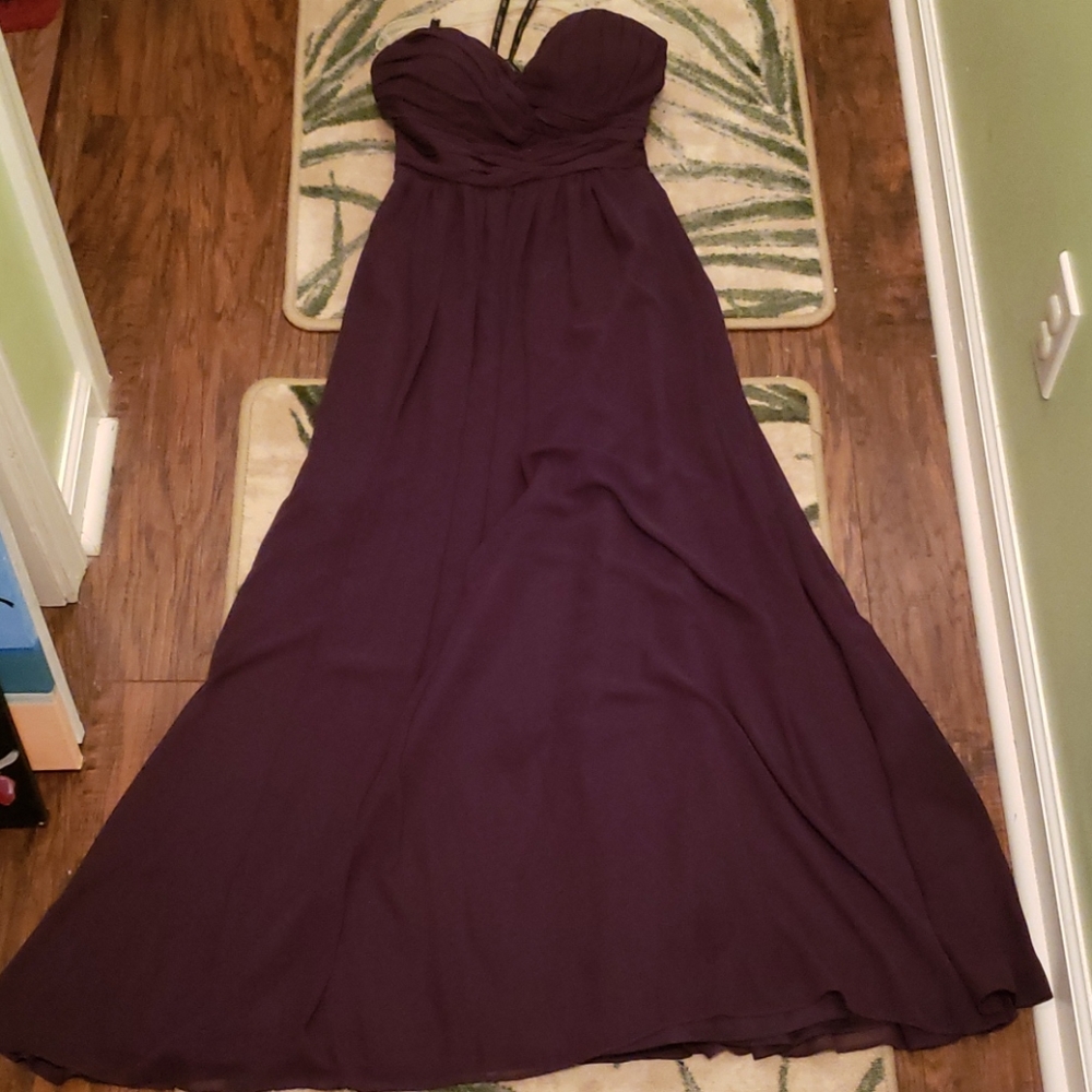💥Plum Gown like new